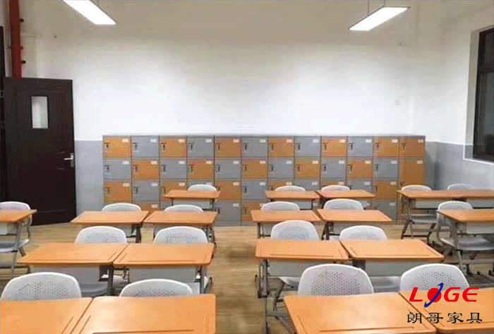 學生課桌椅廠家